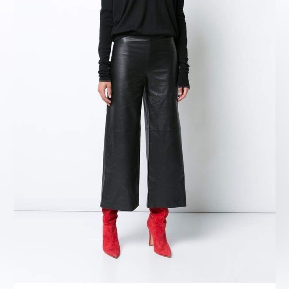 Authentic Never Worn Massimo Dutti Leather Culottes Size XS